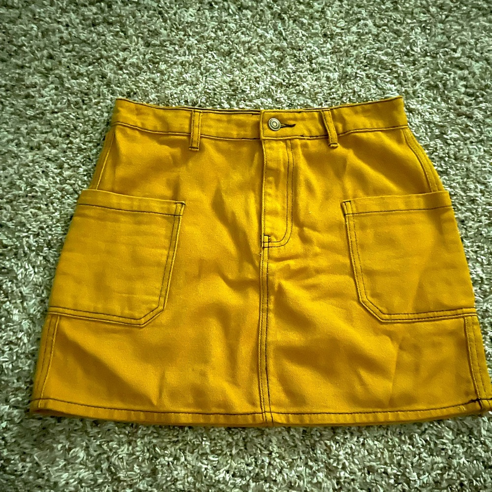 Forever 21 Mustard Skirt Medium